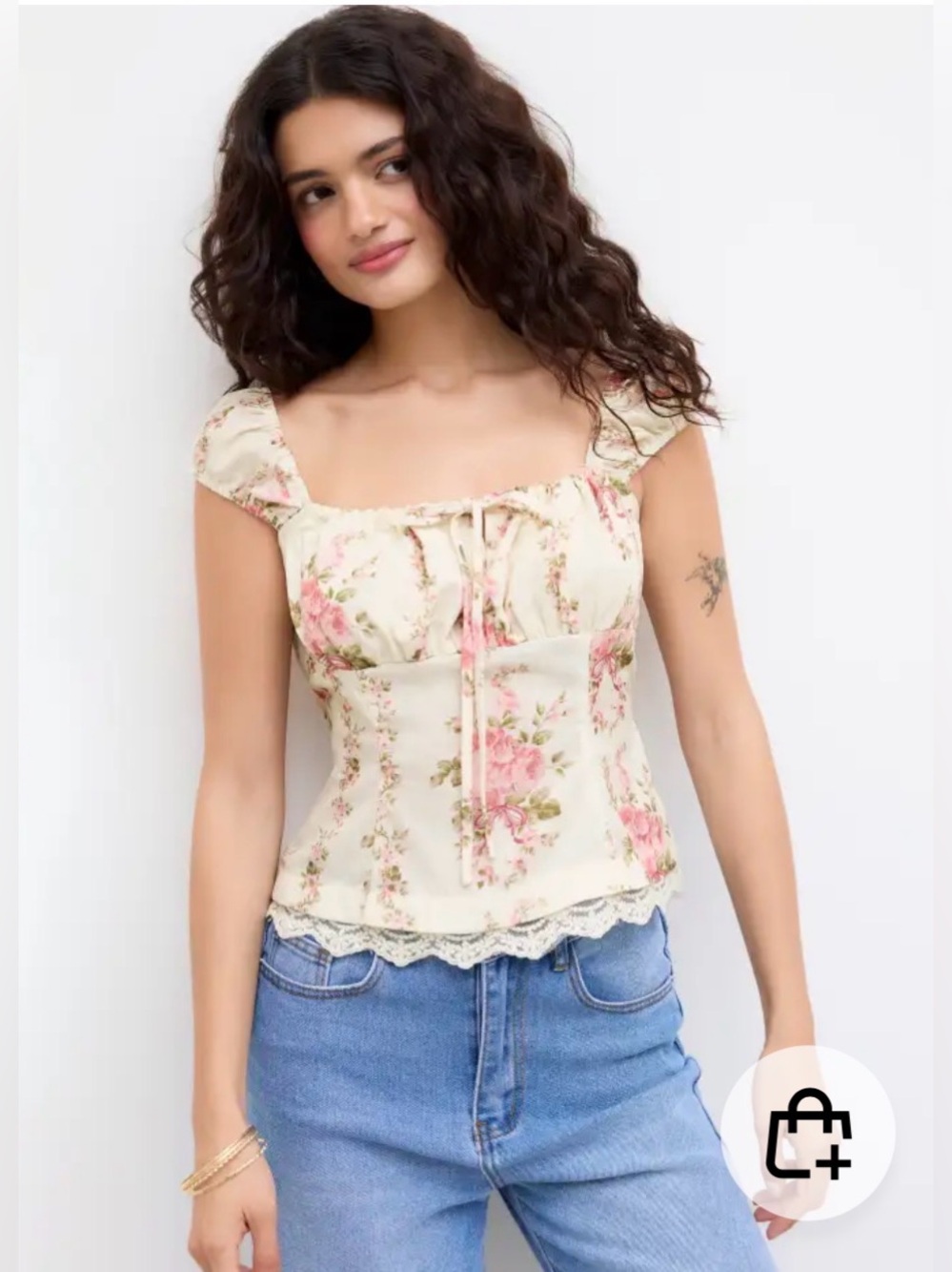 Cider Floral Lace Trim Ruched Knotted Top | Size Small